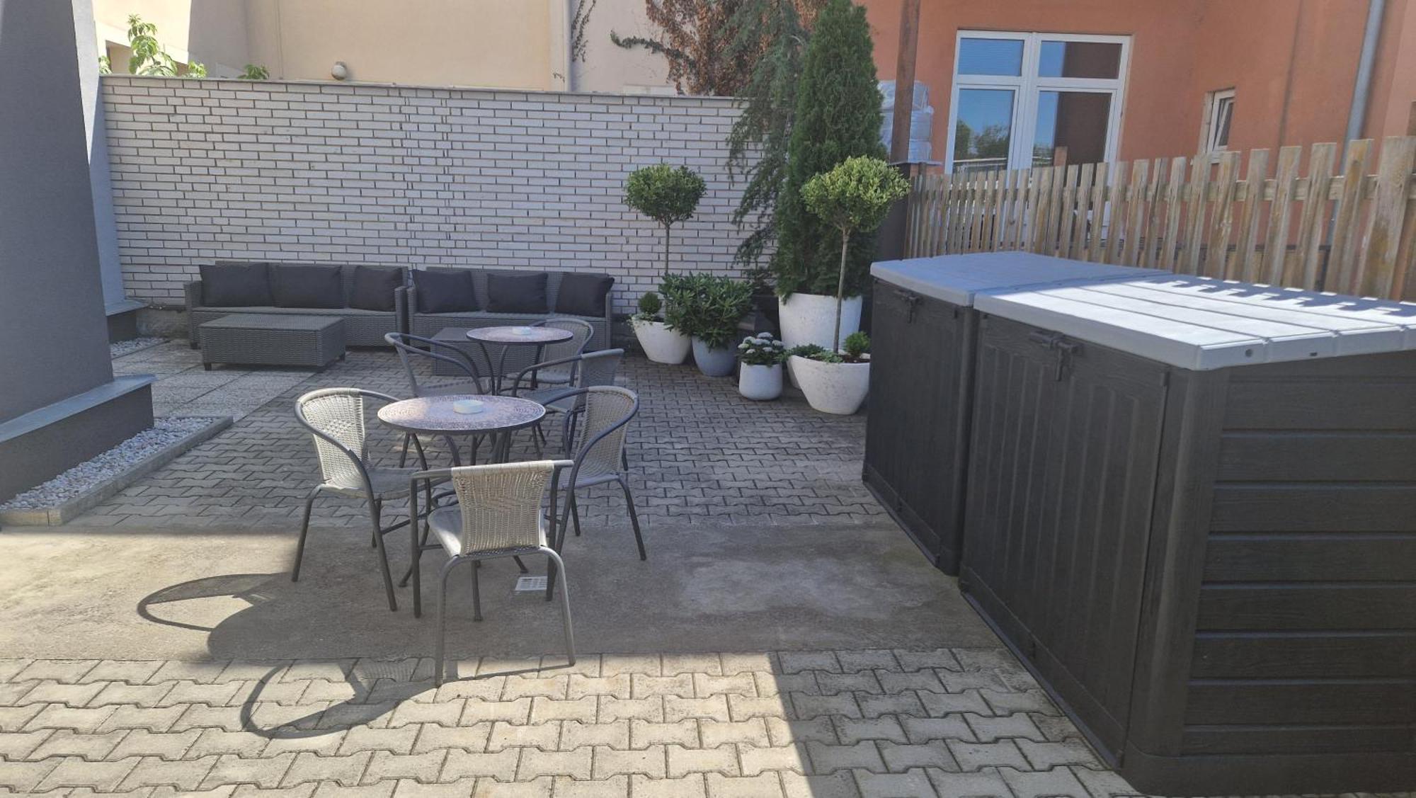 Efipa Glamour Apartments Пльзень Экстерьер фото